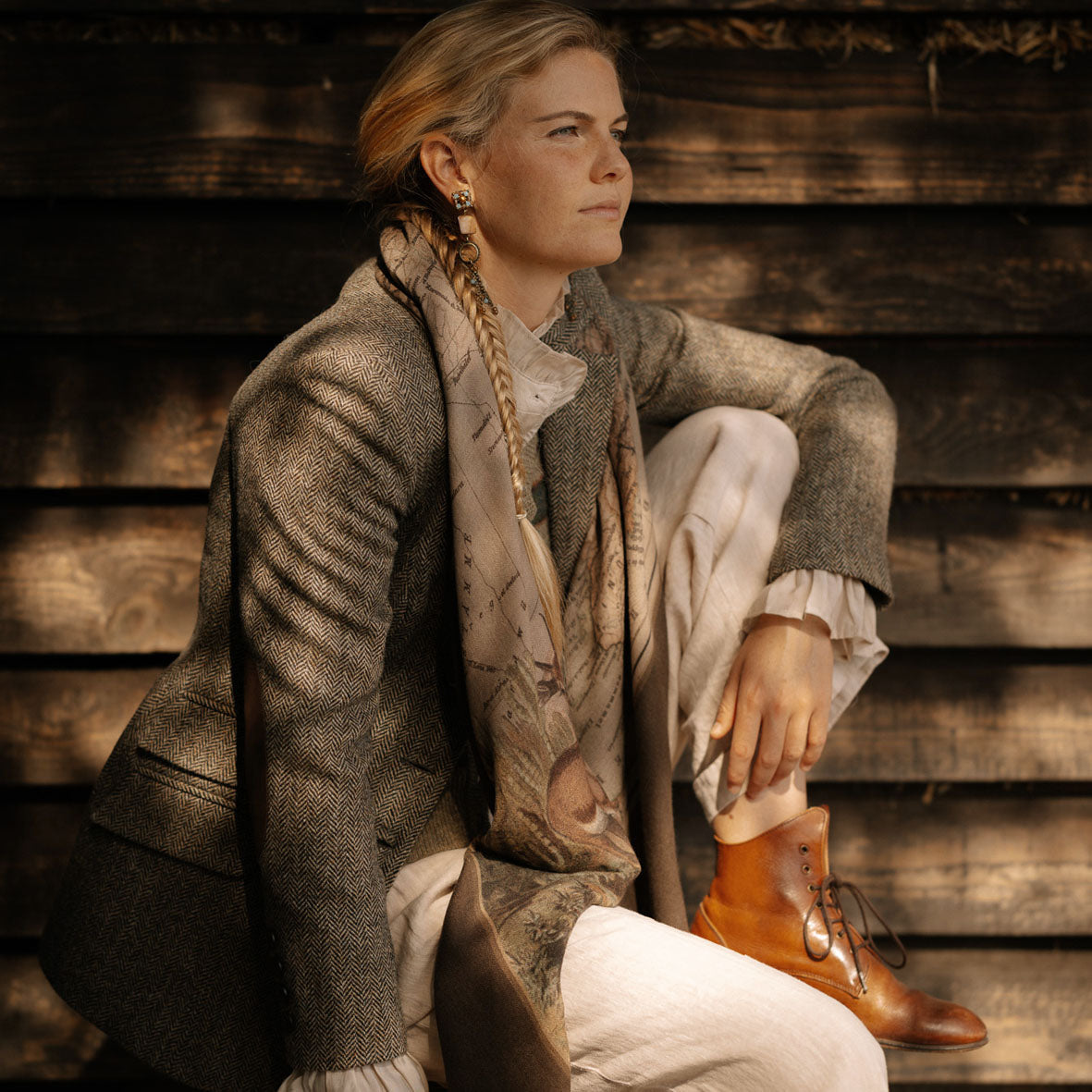 Maouli shawl wool Saida elegant woman outdoor